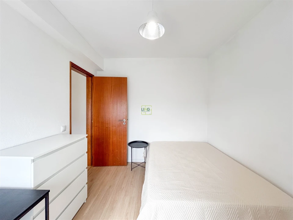 Apartamento T5 para Venda em Castelo Branco Foto 28