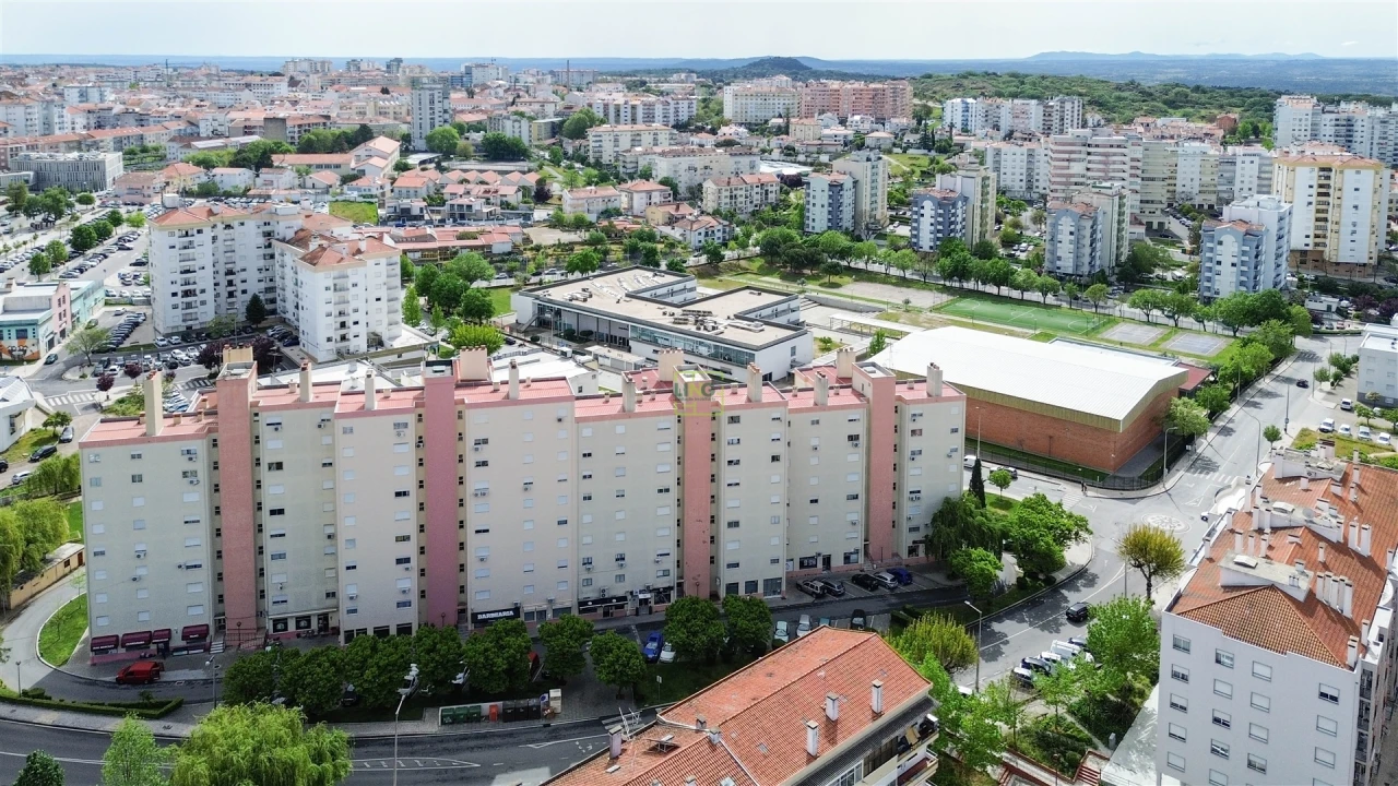 Apartamento T5 para Venda em Castelo Branco Foto 38