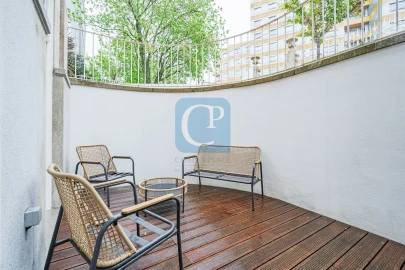 Apartamento T1 para Arrendamento em Campanhã