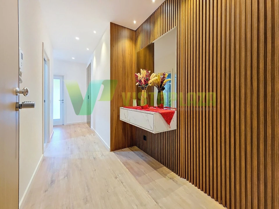 Apartamento T4 para Venda em Portimão Foto 6