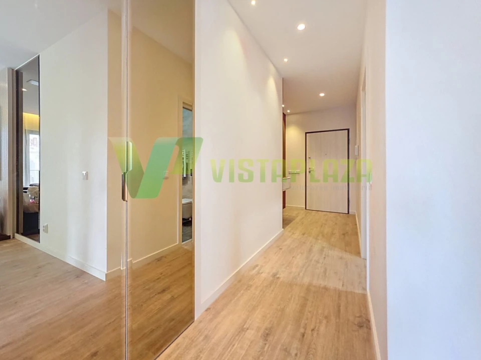 Apartamento T4 para Venda em Portimão Foto 15