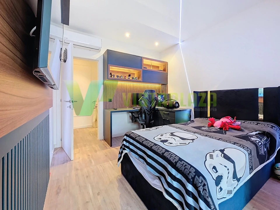 Apartamento T4 para Venda em Portimão Foto 21