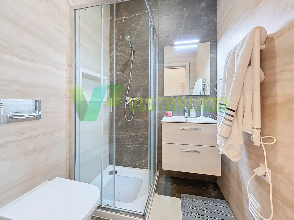 Apartamento T4 para Venda em Portimão Foto 24