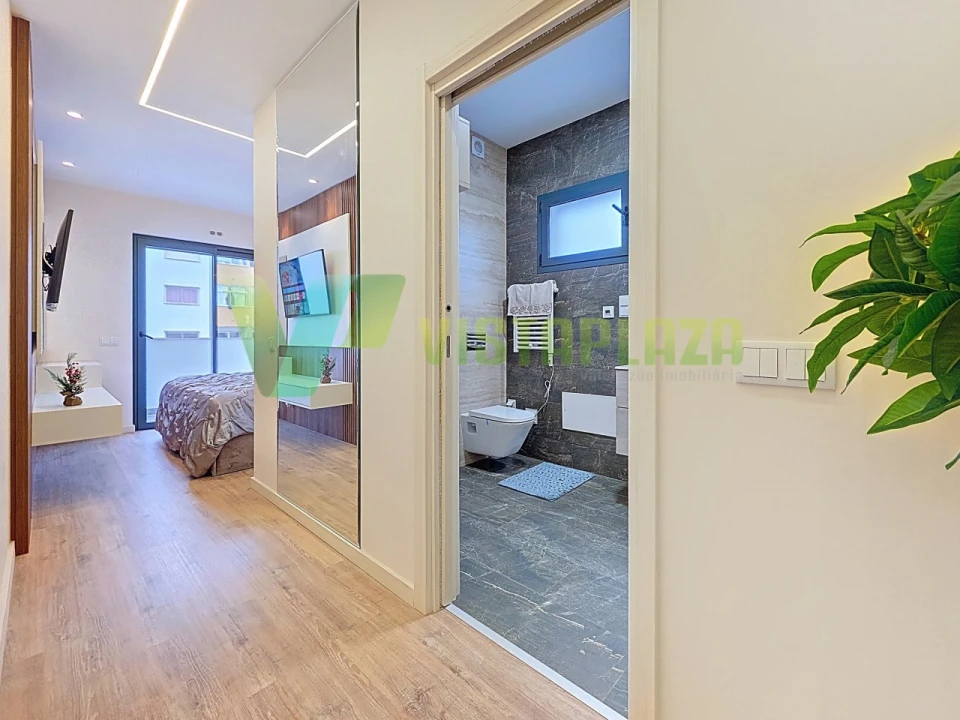 Apartamento T4 para Venda em Portimão Foto 2