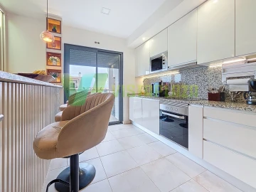 Apartamento T4 para Venda em Portimão