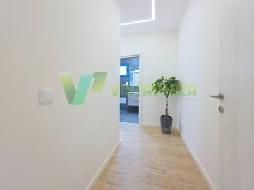 Apartamento T4 para Venda em Portimão