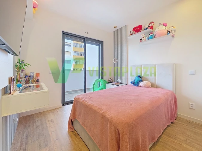 Apartamento T4 para Venda em Portimão Foto 25