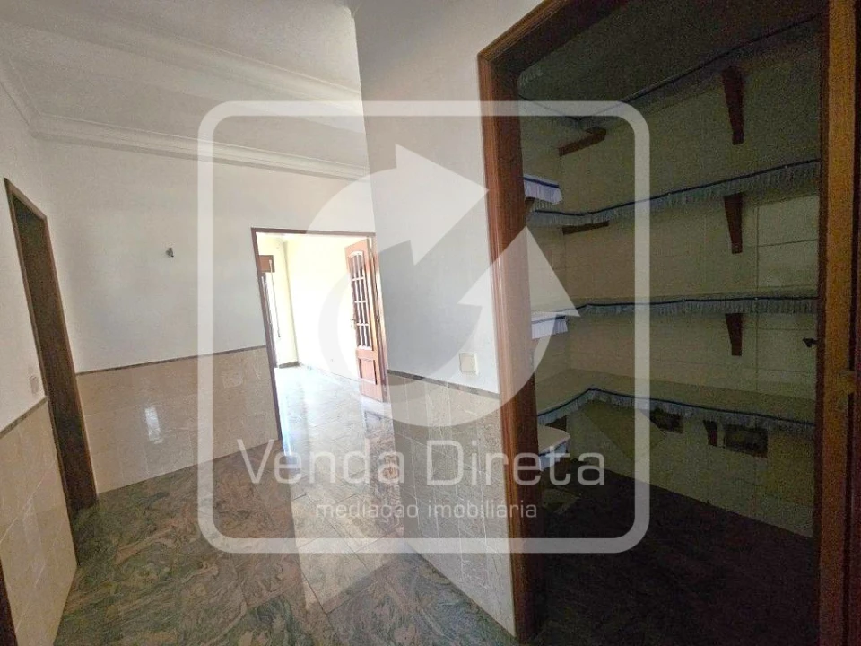 Apartamento T4 para Venda em Gaio-Rosário e Sarilhos Pequenos Foto 16