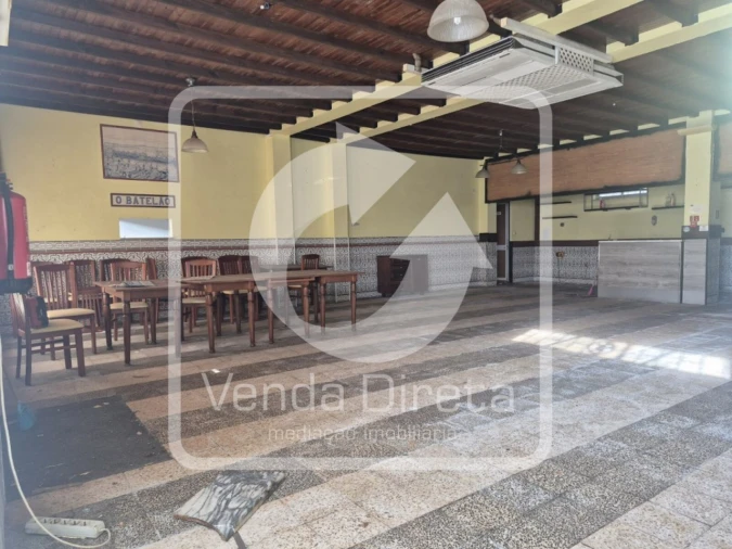 Loja para Venda em Gaio-Rosário e Sarilhos Pequenos Foto 3