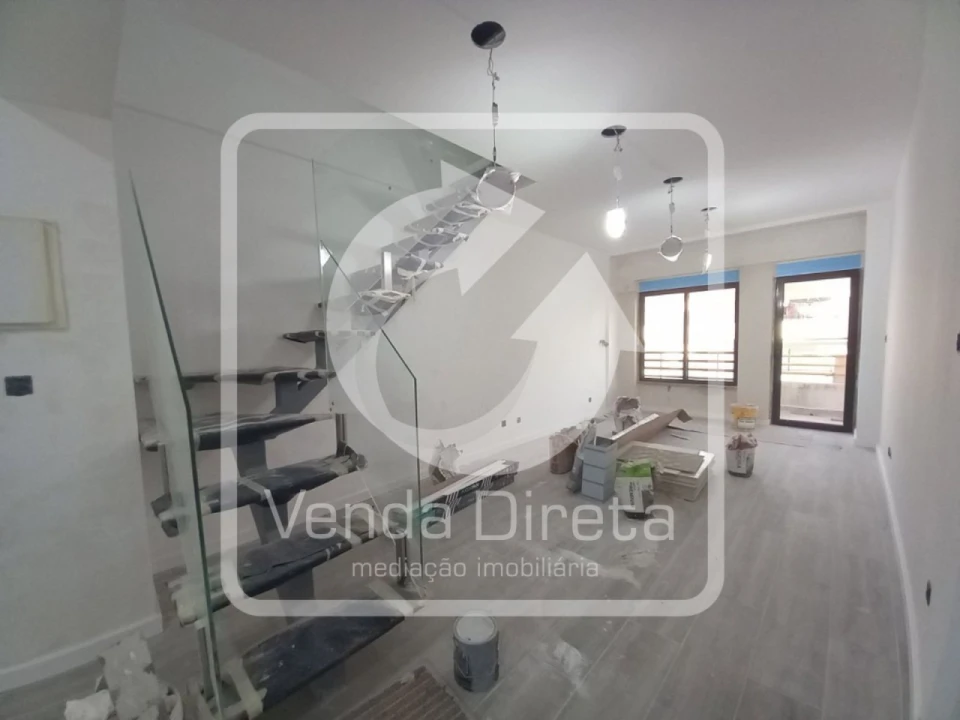 Apartamento T3 para Venda em Costa da Caparica Foto 12