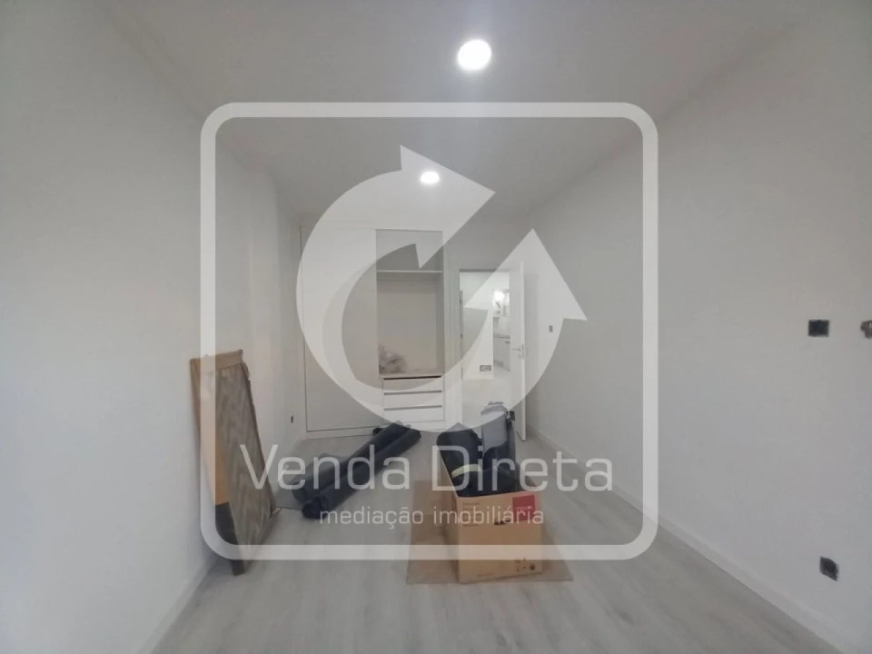 Apartamento T3 para Venda em Costa da Caparica Foto 21