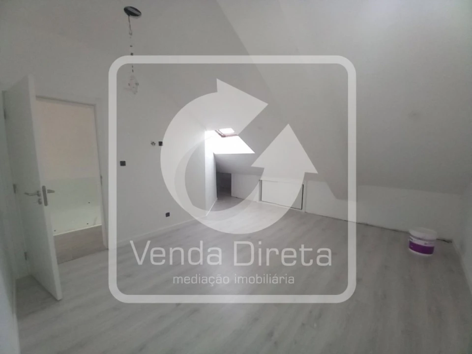Apartamento T3 para Venda em Costa da Caparica Foto 30