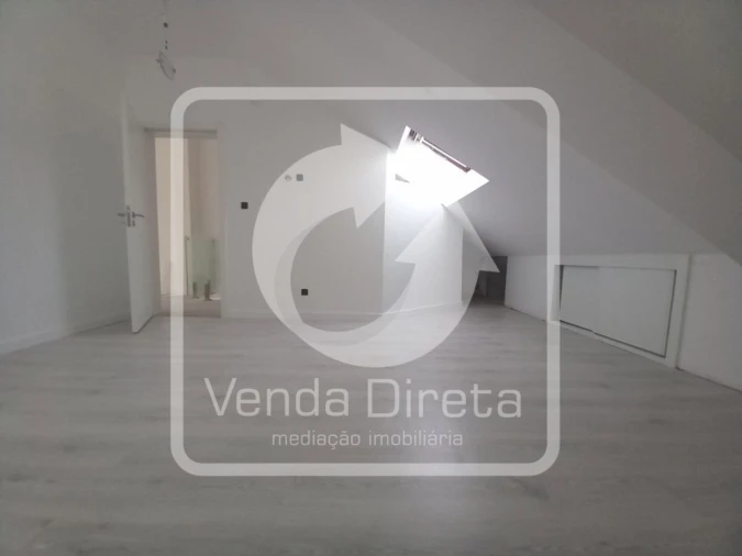 Apartamento T3 para Venda em Costa da Caparica Foto 33