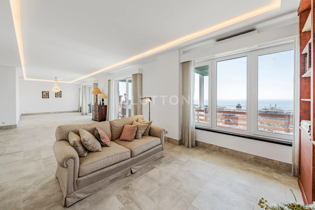 Apartamento T4 para Venda em Carcavelos e Parede Foto 4