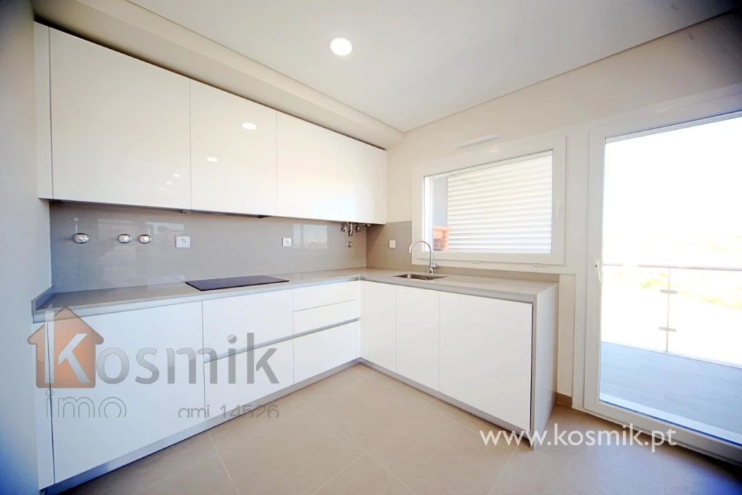 Apartamento T2 para Arrendamento em Póvoa de Santo Adrião e Olival Basto Foto 11