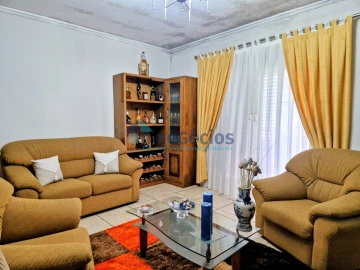 Moradia T3 para Venda em Nogueira do Cravo e Pindelo