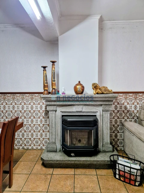 Moradia T3 para Venda em Nogueira do Cravo e Pindelo