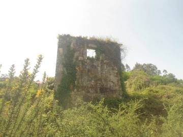 Moradia T0 para Venda em Sapardos