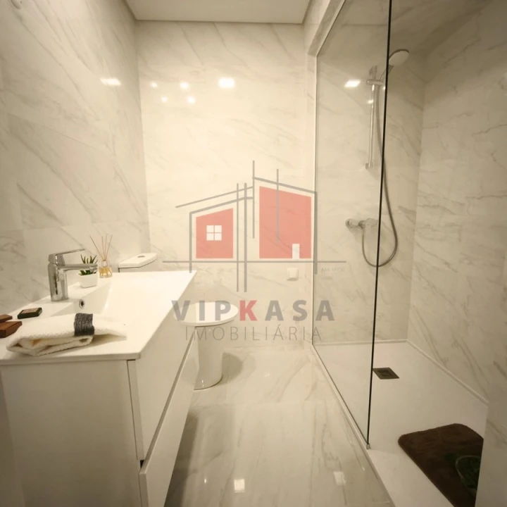 Apartamento T3 para Venda em Benfica Foto 19