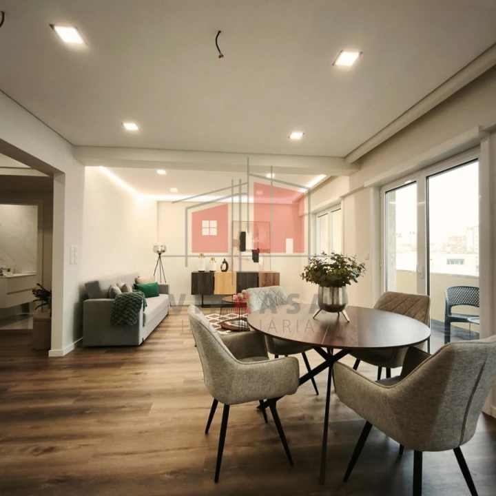 Apartamento T3 para Venda em Benfica Foto 4