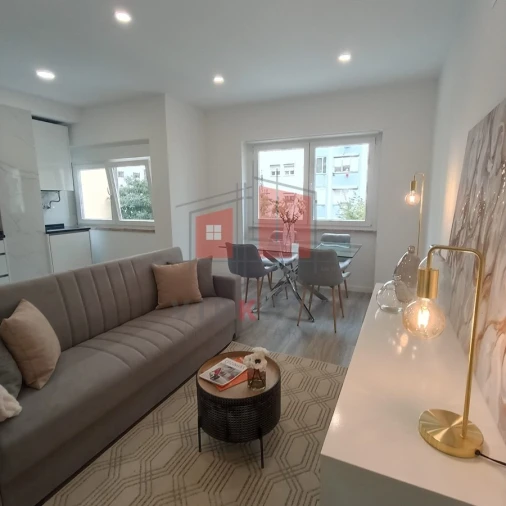 Apartamento T3 para Venda em Benfica Foto 2
