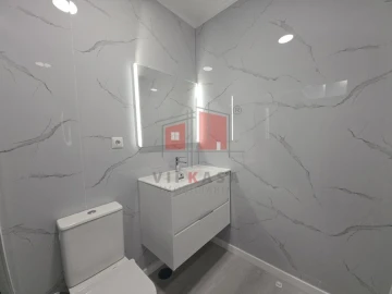 Apartamento T2 para Venda em Benfica