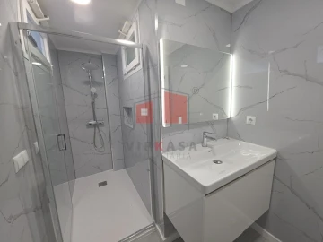 Apartamento T2 para Venda em Benfica
