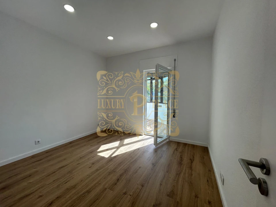 Apartamento T2 para Venda em Sesimbra (Castelo) Foto 5