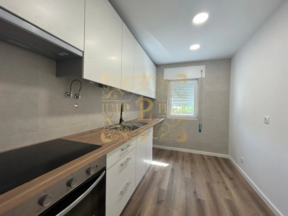 Apartamento T2 para Venda em Sesimbra (Castelo) Foto 8