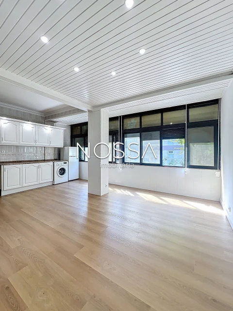 Apartamento T1 para Venda em Baixa da Banheira e Vale da Amoreira