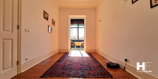Apartamento T2 para Arrendamento em Arroios