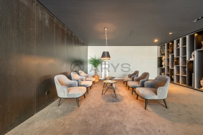 Armazém para Arrendamento em Celeirós, Aveleda e Vimieiro