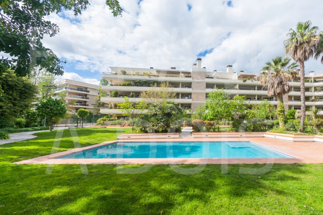 Apartamento T3 para Venda em Póvoa de Santa Iria e Forte da Casa Foto 8