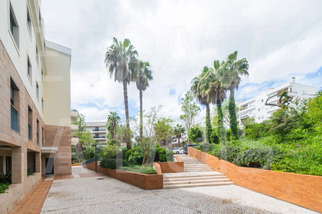 Apartamento T3 para Venda em Póvoa de Santa Iria e Forte da Casa Foto 13