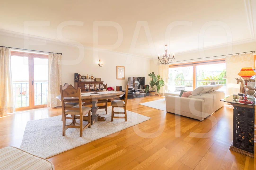 Apartamento T3 para Venda em Póvoa de Santa Iria e Forte da Casa Foto 20