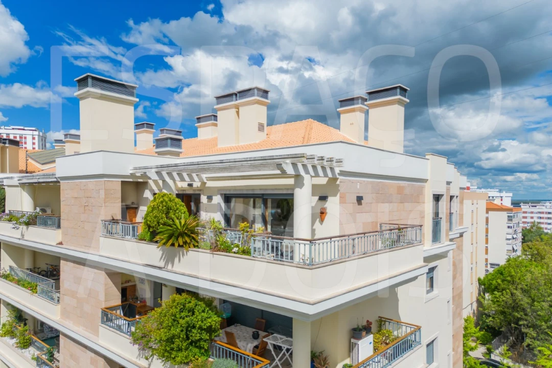 Apartamento T3 para Venda em Póvoa de Santa Iria e Forte da Casa Foto 35