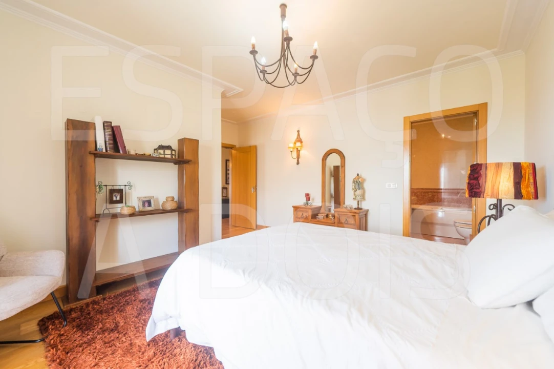 Apartamento T3 para Venda em Póvoa de Santa Iria e Forte da Casa Foto 59