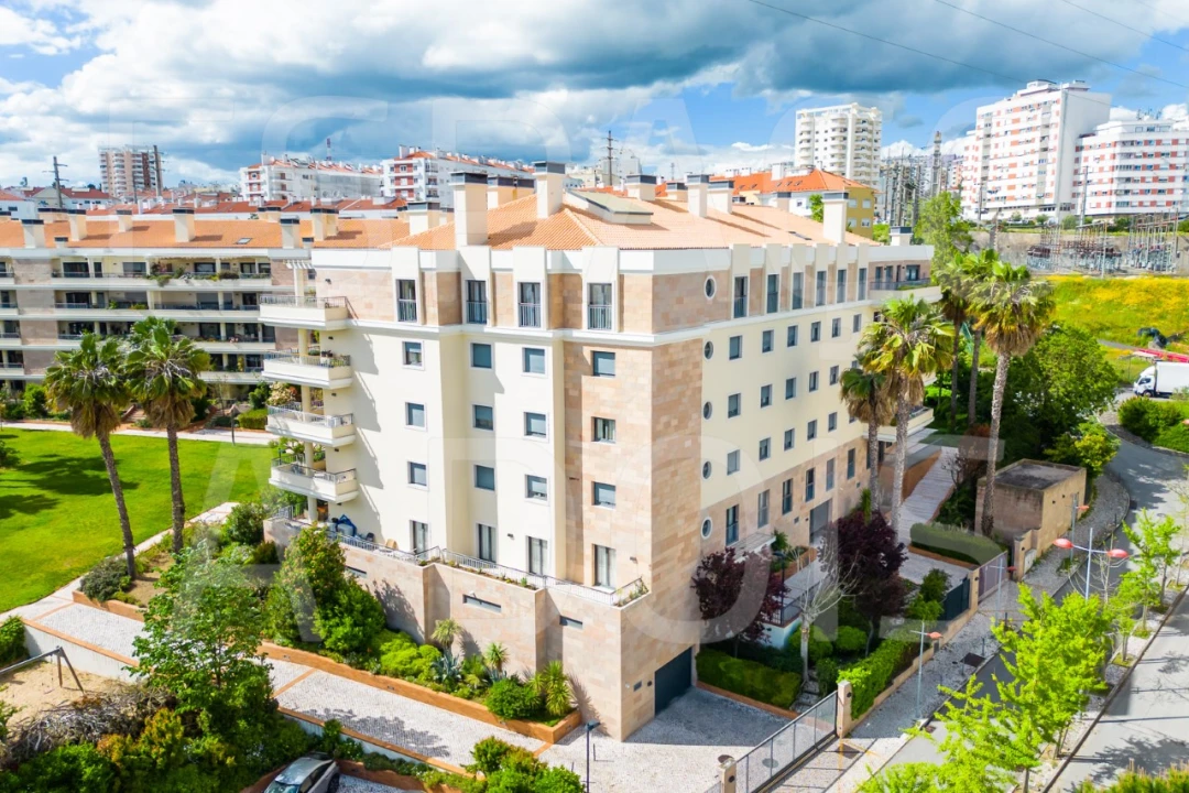 Apartamento T3 para Venda em Póvoa de Santa Iria e Forte da Casa Foto 76