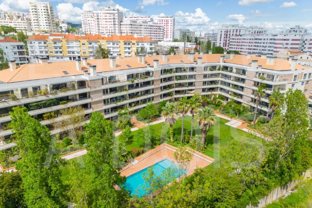Apartamento T3 para Venda em Póvoa de Santa Iria e Forte da Casa Foto 83