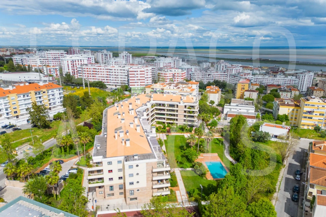 Apartamento T3 para Venda em Póvoa de Santa Iria e Forte da Casa Foto 84