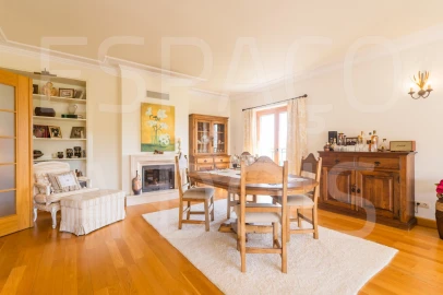 Apartamento T3 para Venda em Póvoa de Santa Iria e Forte da Casa