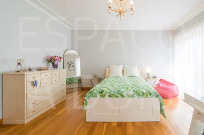 Apartamento T3 para Venda em Póvoa de Santa Iria e Forte da Casa