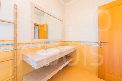 Apartamento T3 para Venda em Póvoa de Santa Iria e Forte da Casa