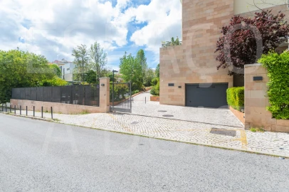 Apartamento T3 para Venda em Póvoa de Santa Iria e Forte da Casa
