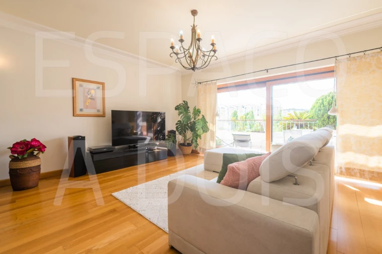 Apartamento T3 para Venda em Póvoa de Santa Iria e Forte da Casa Foto 27