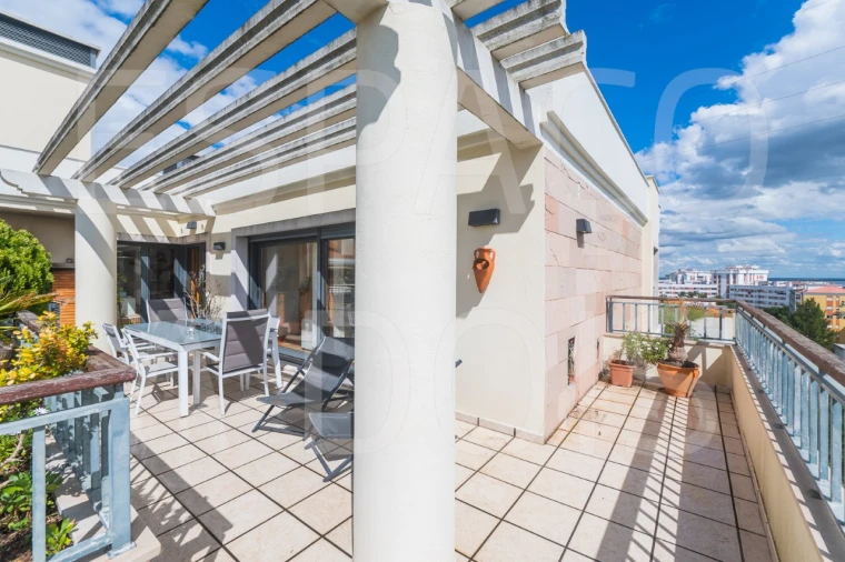 Apartamento T3 para Venda em Póvoa de Santa Iria e Forte da Casa Foto 32