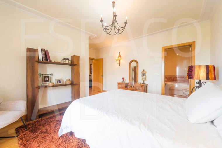 Apartamento T3 para Venda em Póvoa de Santa Iria e Forte da Casa Foto 59