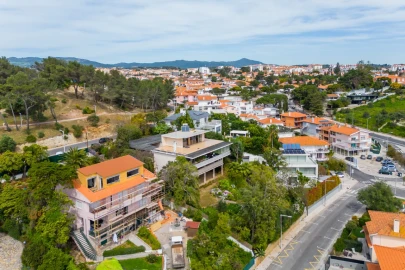 Moradia T9 para Venda em Cascais e Estoril