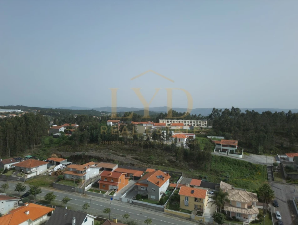 Terreno para Venda em Canedo, Vale e Vila Maior Foto 1