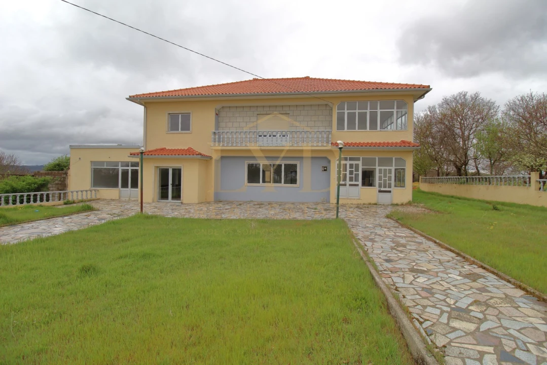 Moradia T3 para Venda em São João da Corveira Foto 20